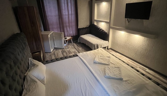 Aden otel