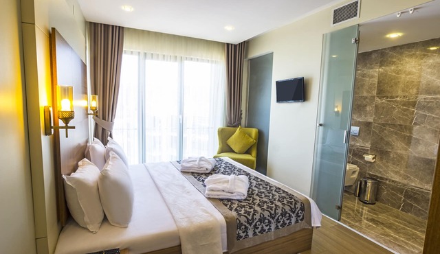 Alesha Suite in Yomra