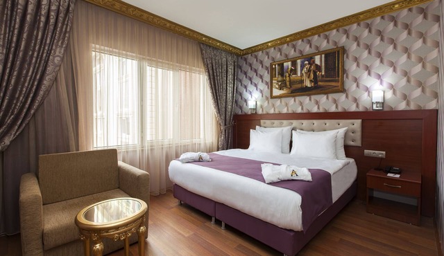 Alrazi Hotel