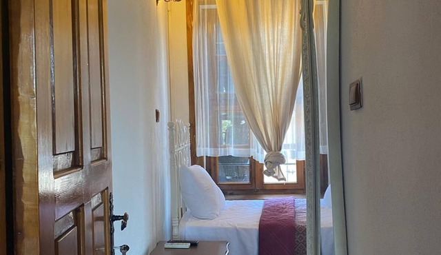 Aristonicus Boutique Hotel