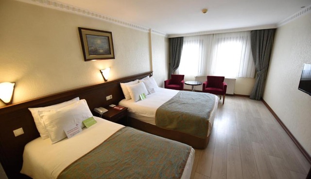 Asal Hotel