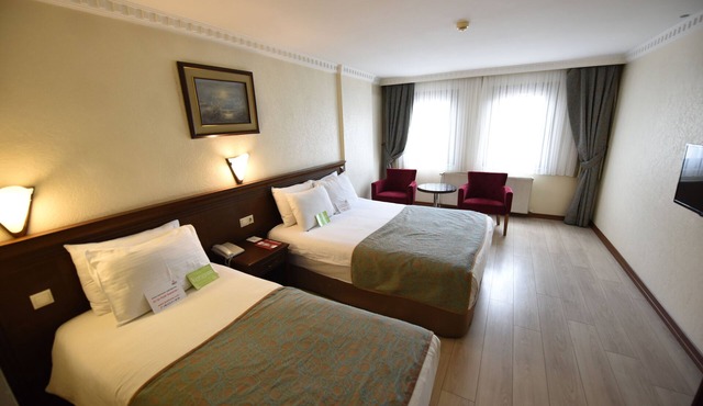 Asal Hotel