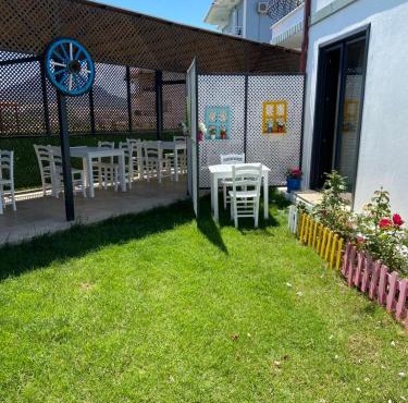 Azra Apart & Otel