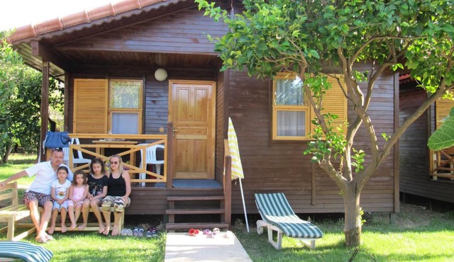 Baris Pension & Bungalows