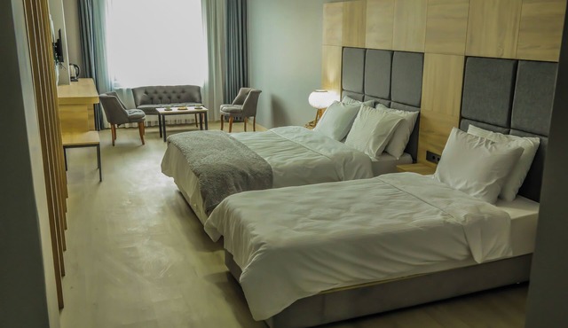 Bayraktepe Snow Hotel