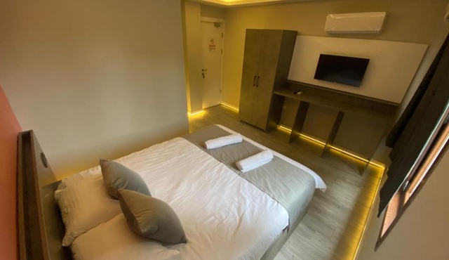 Beyaz Ev Otel Ve Restaurant in Kartepe