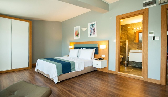 Big Point Hotel