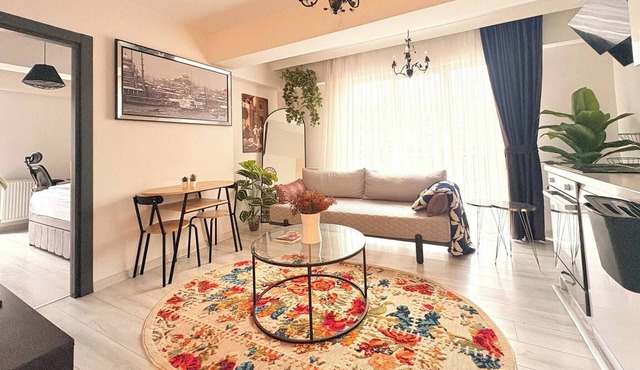 Bright & Modern 2BR Apartment in Kağıthane