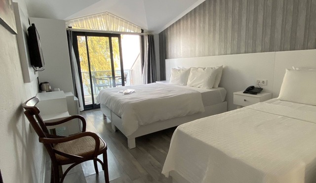Burla Han Hotel