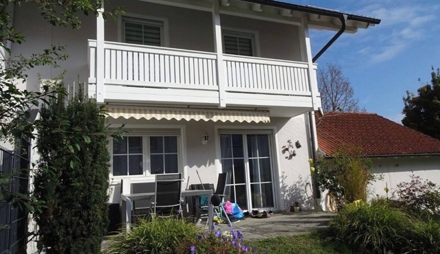 Cozy 2-bedroom house in tranquil İstanbul with AC