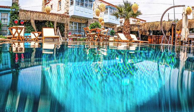 Dört Mevsim Alaçatı Otel
