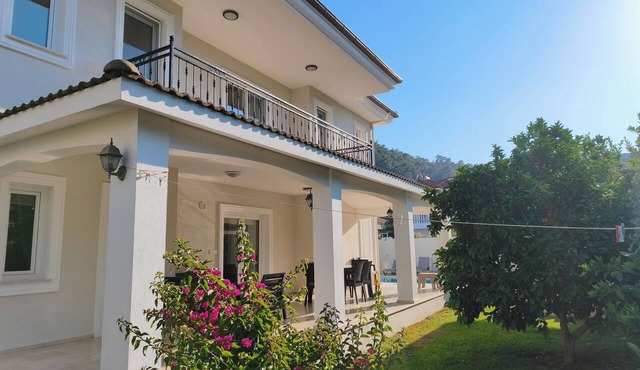 Dalyan Villa Parna