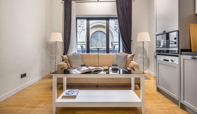 DeCamondo Residence