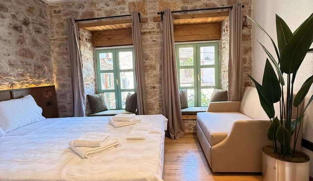 Elos Ayvalık Pansiyon in Ayvalik