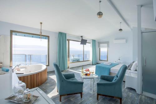 Fener Hotel Café & Kahvalti in Çeşme