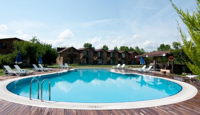 Gizemli Nehir Bungalov Otel