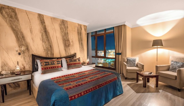 Grand Ani Hotel