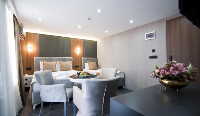 Grand Bagoz Hotel