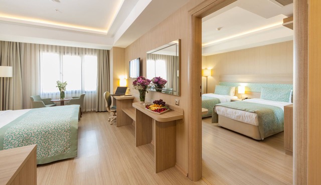 Hotel Golden Way Giyimkent