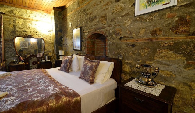 Hotel Yorgo Seferis