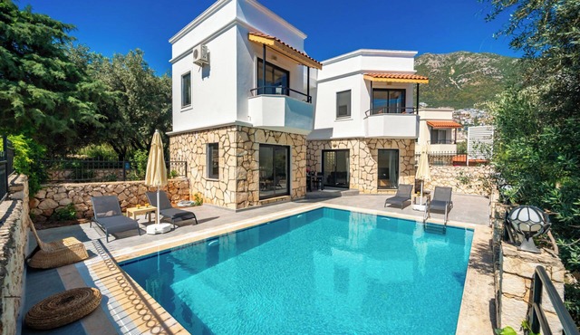 Kalkan Villa - centrally located 3 bedroom villa in heart of Kalkan