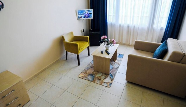 Karaburun Can Otel