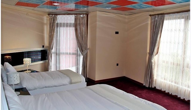 Konerkon Otel Plaza