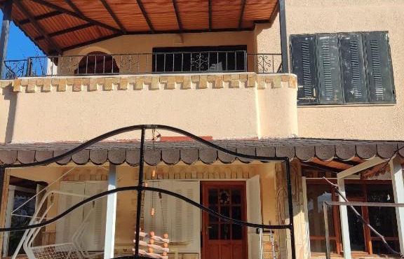 Kuşadası Müstakil villa 4+1 in Kuşadası