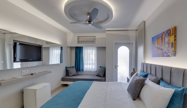 La Brezza Suite & Hotel