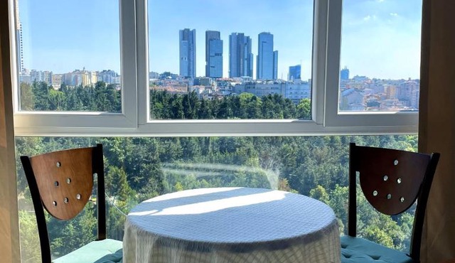 Levent Central Metro & Mall Access in Istanbul