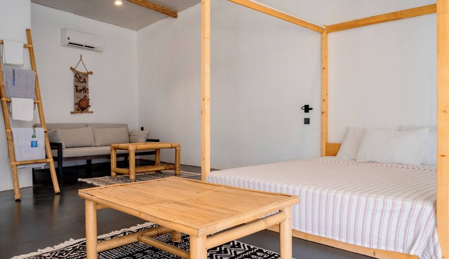 lilium rooms