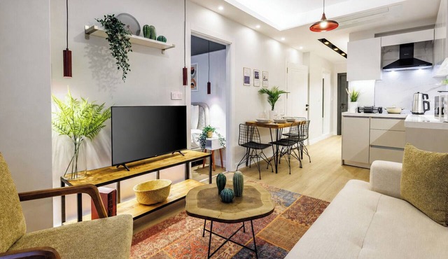 Magical 2 Bedroom Apartment At Monnas Suite