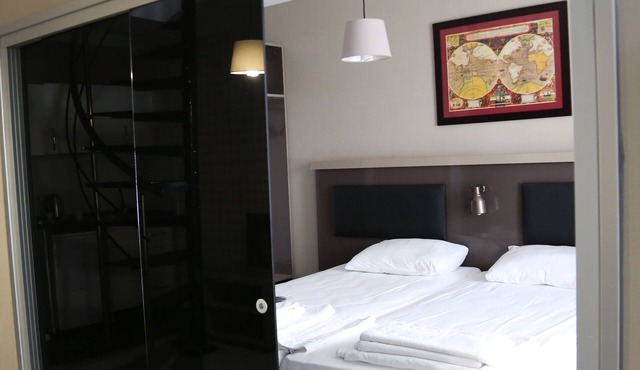 Maidos Suites