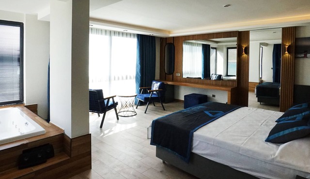 Marvista Deluxe Resort Hotel