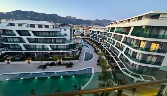Modern Comfort in Oba: New 1+1 Apartment in Sol Garden