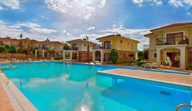 Mountain View 9 On a beautiful complex with an Olympic-sized swimming pool in olıdeniz