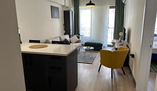 New air-conditioned apartment within walking distance to tourist attractions in Çanakkale