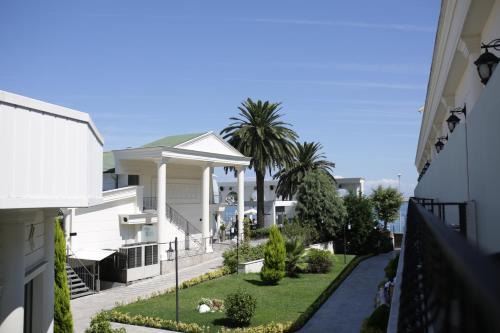 Northdoor Hotel