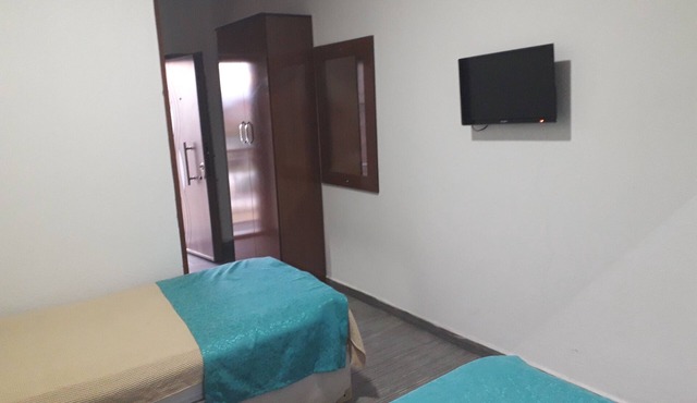 OSKAR HOTEL