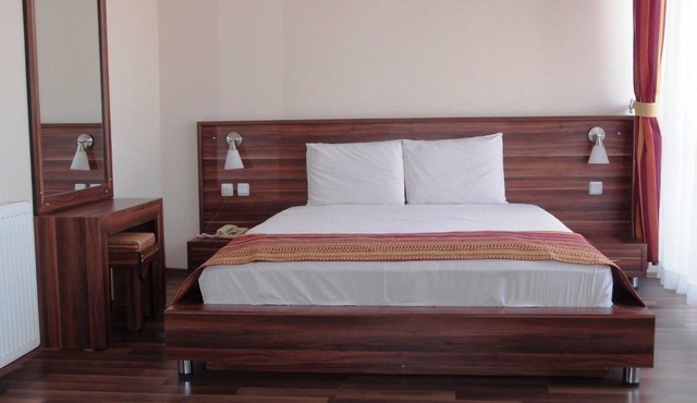 Otel Tirem