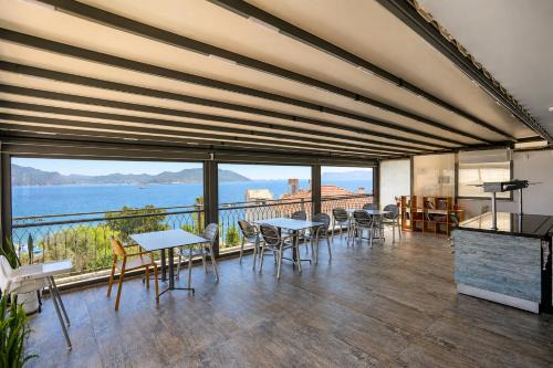 Payam Agora Hotel Room Only , Shared Terrace & Kitchen