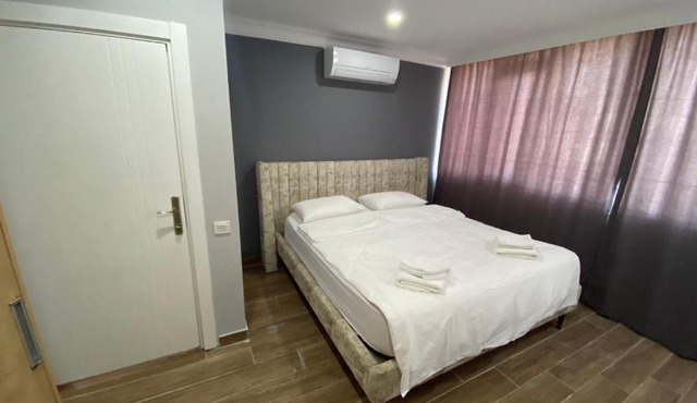 Pomruj Suites Lara with Jacuzzi in Antalya