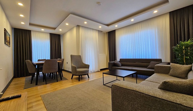Professionally Maintained Spacious New Suites 2-6