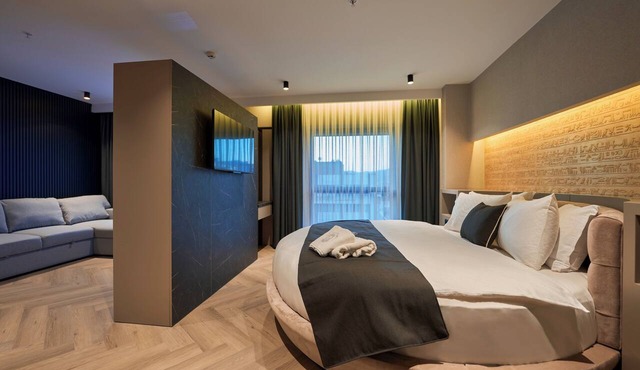 RAMSES HOTEL