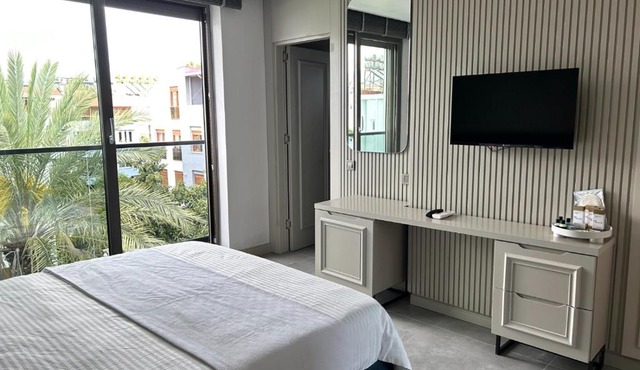Sam Hotel
