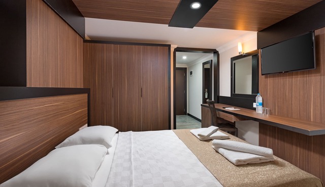 Senza Grand Santana Hotel