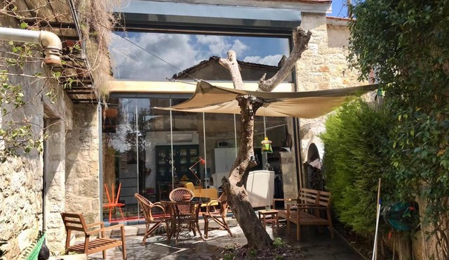 Serpil house in Karaburun