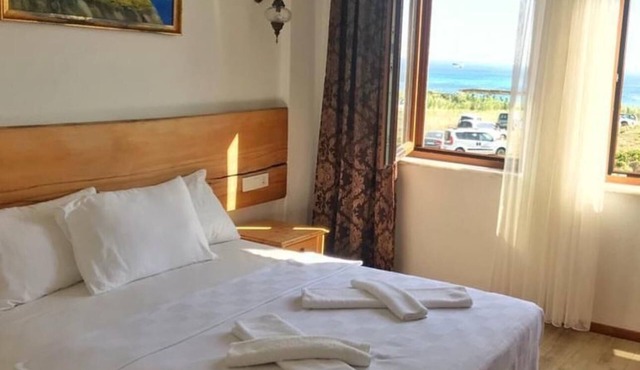 Sukha Inn Otel & Beach