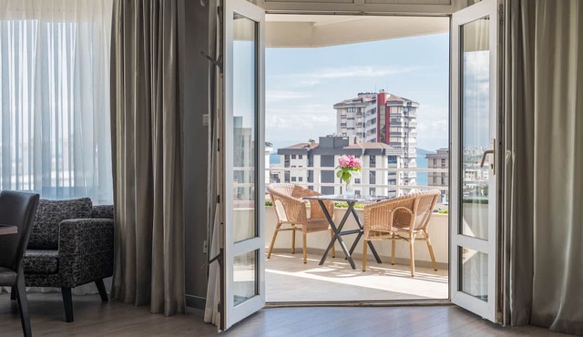 The Marmara Suadiye Residence in Istanbul