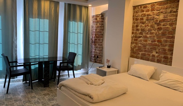 The Red Tent Urban Suites
